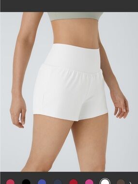 HALARA White High-Waist Performance Shorts